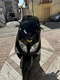 Yamaha T Max - 2004