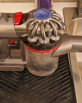 Dyson v8 parquet