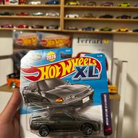 Hot Wheels (Nissan Skyline gt-r r32)