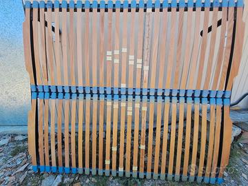 Rete con doghe regolabili.