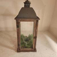 lanterna in legno