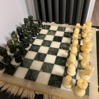 Scacchiera in alabastro