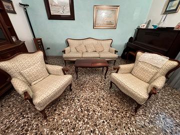 Bari - salotto d’epoca