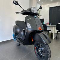 Piaggio Vespa 300 GTS