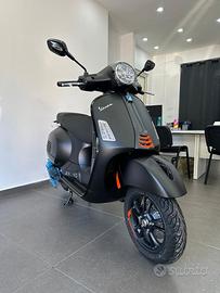 Piaggio Vespa 300 GTS