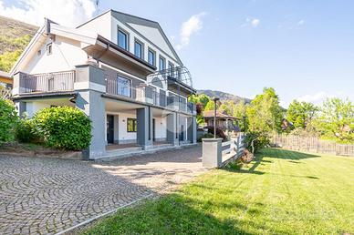 VILLA SINGOLA A VALLO TORINESE