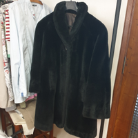 Pelliccia ecologica fatta a mano