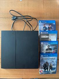 PlayStation 4 + 4 videogiochi