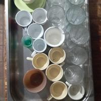 set bicchieri e tazze 