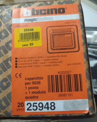 Lotto 8 Coperchi Idrobox Bticino Magic 25948