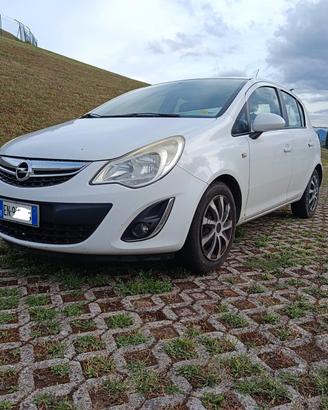opel corsa GPL benzina 4 porte 1200