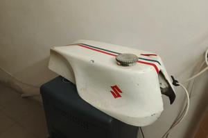 Serbatoio racing Suzuki titan 500