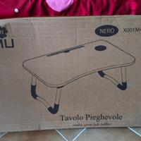 tavolino pieghevole da letto
