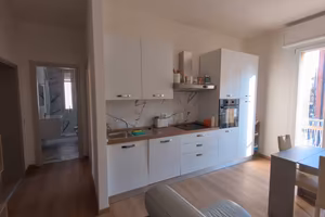 CAMERE IN APPARTAMENTO APPENA RISTRUTTURATO