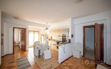 Quadrilocale con terrazzo e posto auto a pochi pas
