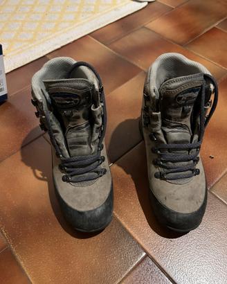 SCARPONI MONTAGNA MEINDL