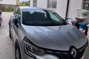 Captur tenuta bene