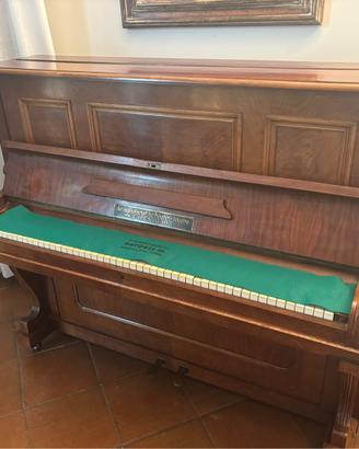 Pianoforte a muro