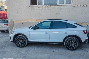 Audi Q5 Sportback s line tetto panoramico