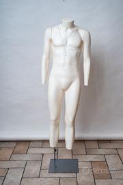 Manichino ghost per e-commerce