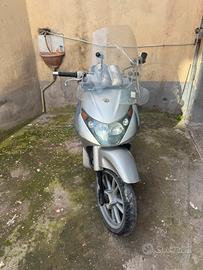 RICAMBI PIAGGIO BEVERLY 125-200 2001-2006