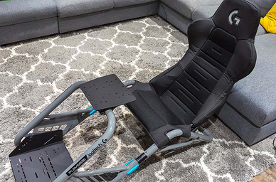 Postazione PLAYSEAT Trophy Logitech come nuova