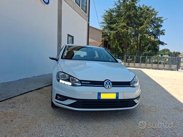 Volkswagen Golf 1.5 TGI DSG 5p. Executive BlueMoti