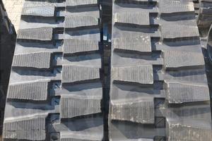 Cingoli Gomma Misura Bob Cat 250x75x45