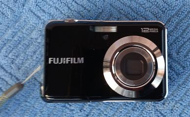 Macchina fotografica  digitale  FUJIFILM.