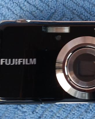 Macchina fotografica  digitale  FUJIFILM.