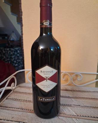 Bottiglia Refosco dal peduncolo rosso La Tunella