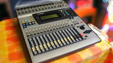 Yamaha 01V - Mixer audio digitale