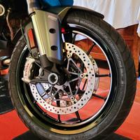 Cerchi in lega Ducati Multistrada V4S (+gomme)