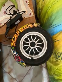 Hoveboard con luci led e altoparlante bluetooth,