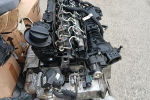 testata completa di valvole motore bmw