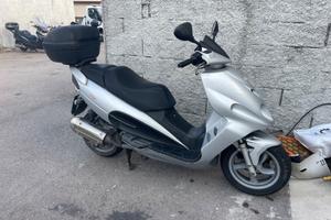 Malaguti Phantom max 200 bauletto