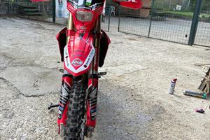 Honda CRF 250 R 2022