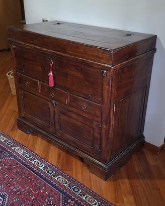 Madia antica in legno massello