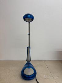 Lampada da tavolo a luce calda