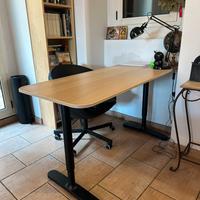 Scrivania con sedia ikea