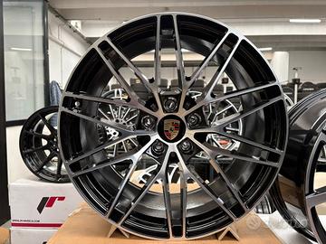 Cerchi nuovi in lega Porsche Macan Electric 21