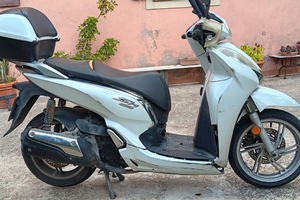 Scooter Honda sh300