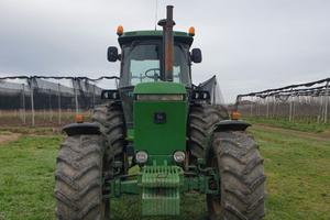 TRATTORE JOHN DEERE 4050 PRONTO ALL' USO