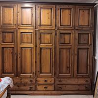 Armadio a 5 ante in legno