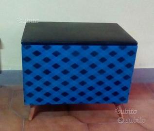 Pouff contenitore vintage