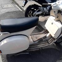 Vespa 125 PX E del  1982