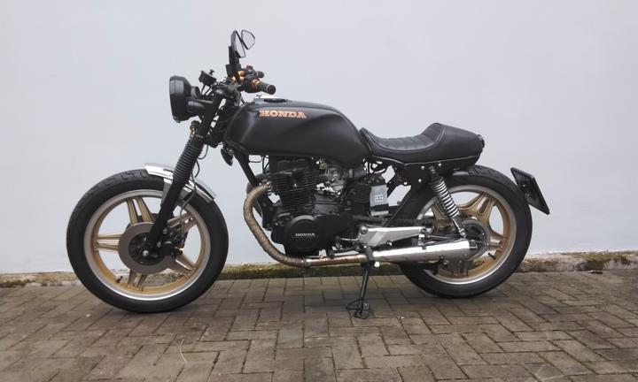 Honda CB 400 N