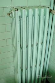 Radiatori in ghisa. N. 2