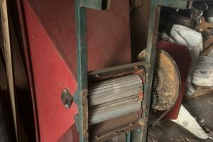 Macchina per macinare uva