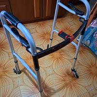 Girello deambulatore